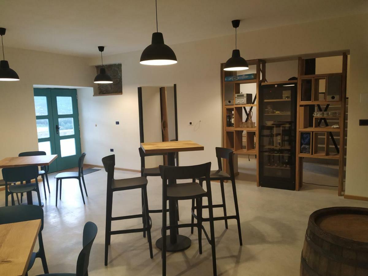 B & W Kriz Bed & Breakfast Ajdovscina Luaran gambar
